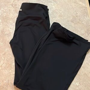 Yoga pants bootcut medium